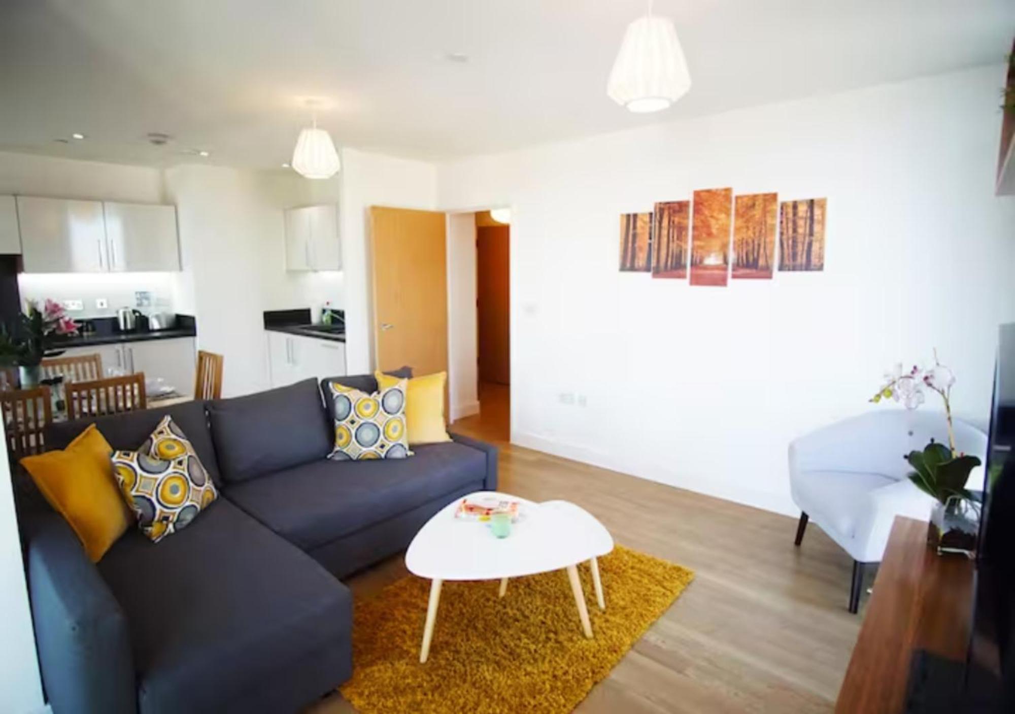 Deluxe Spacious 2br Flat Near Excel And O2 Arena Apartment